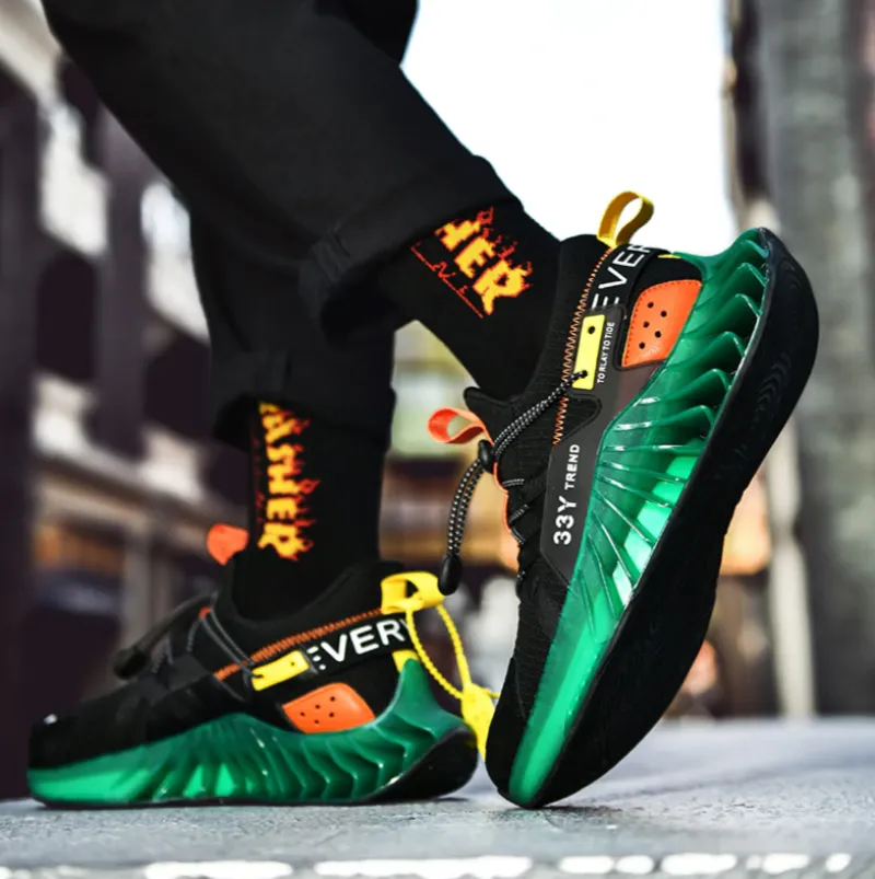 33Y Trend Sneakers