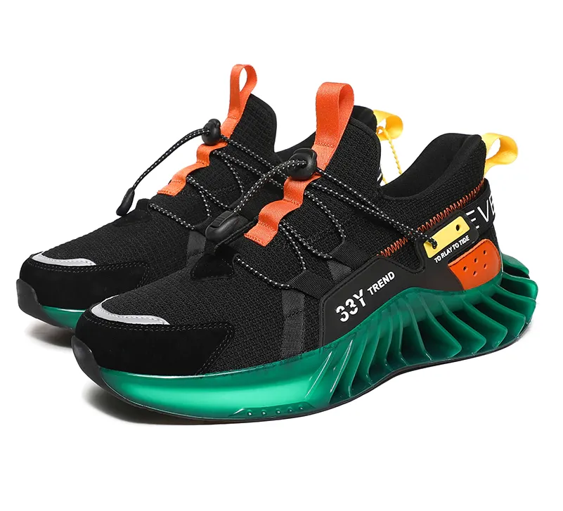 33Y Trend Sneakers