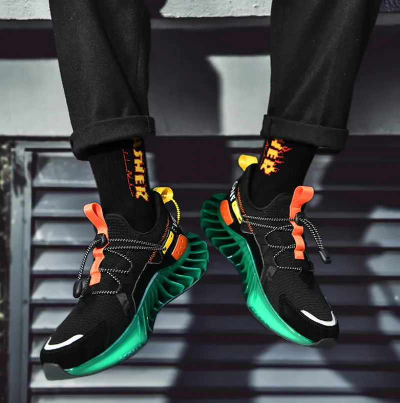 33Y Trend Sneakers