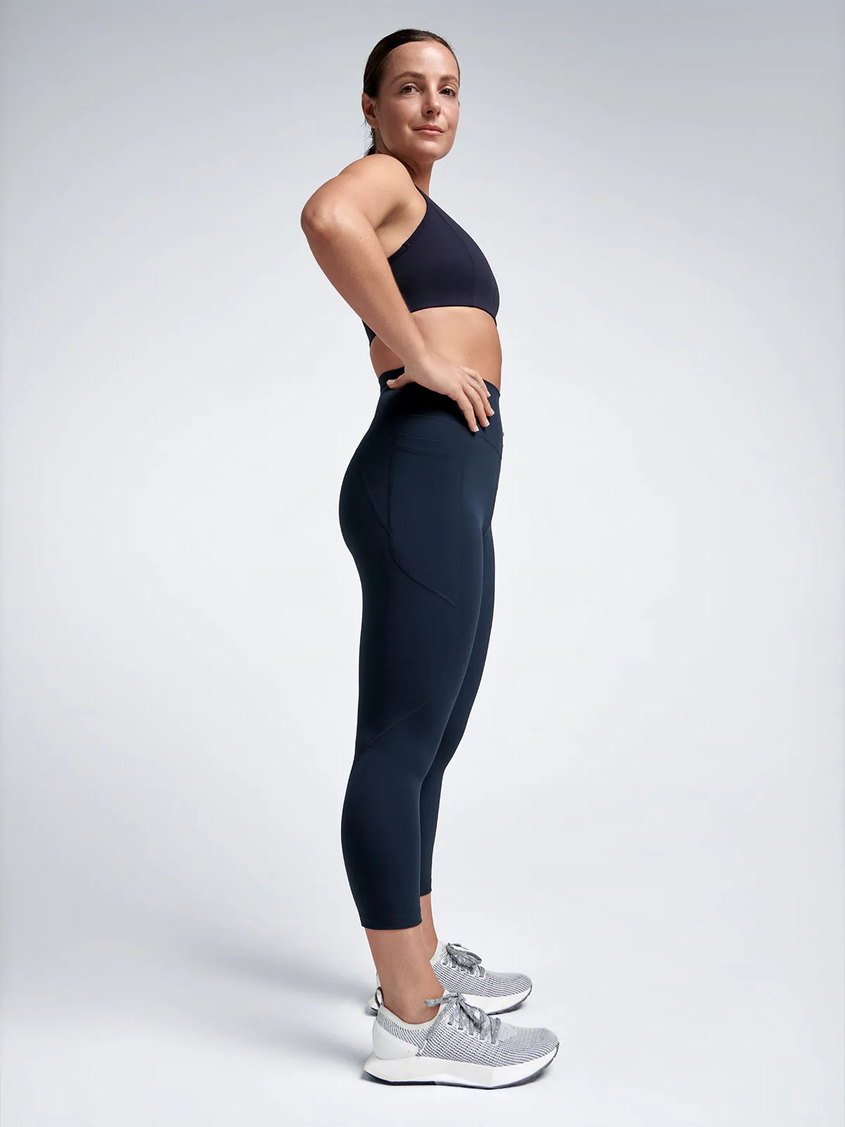 FEMME FATALE Sports Bra Deep Navy