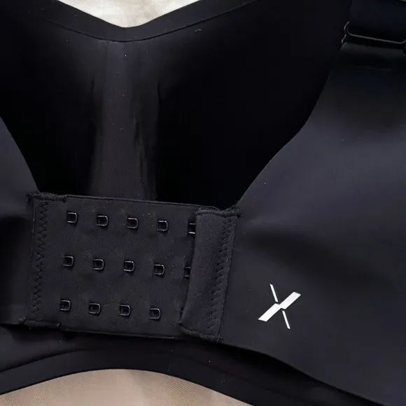 KNIX Catalyst Sports Bra