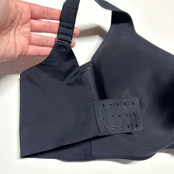 NEW Knix Black Catalyst Sports Bra Size 8 