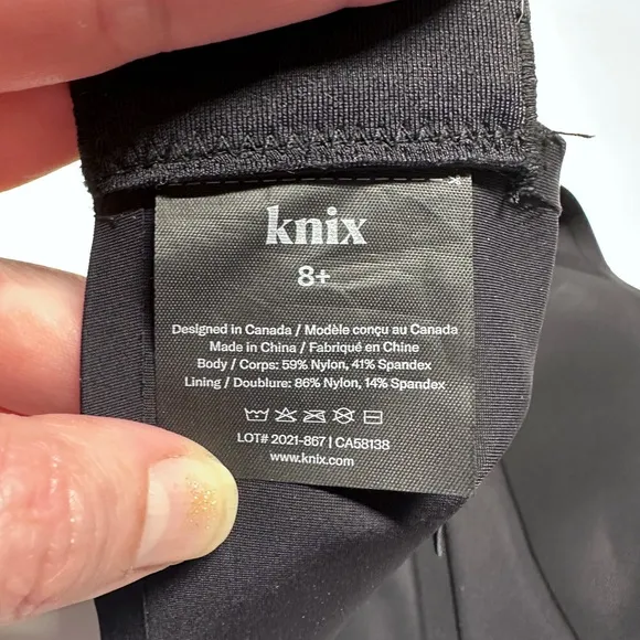 NEW Knix Black Catalyst Sports Bra Size 8 