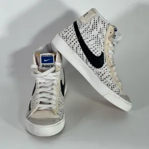 NEW Nike Blazer Mid '77 Boys' Grade School size 5Y