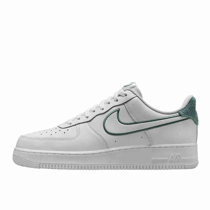 Nike Air Force 1 '07 LV8