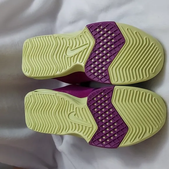 Nike LeBron witness 8 basketball shoes