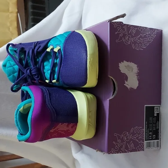 Nike LeBron witness 8 basketball shoes