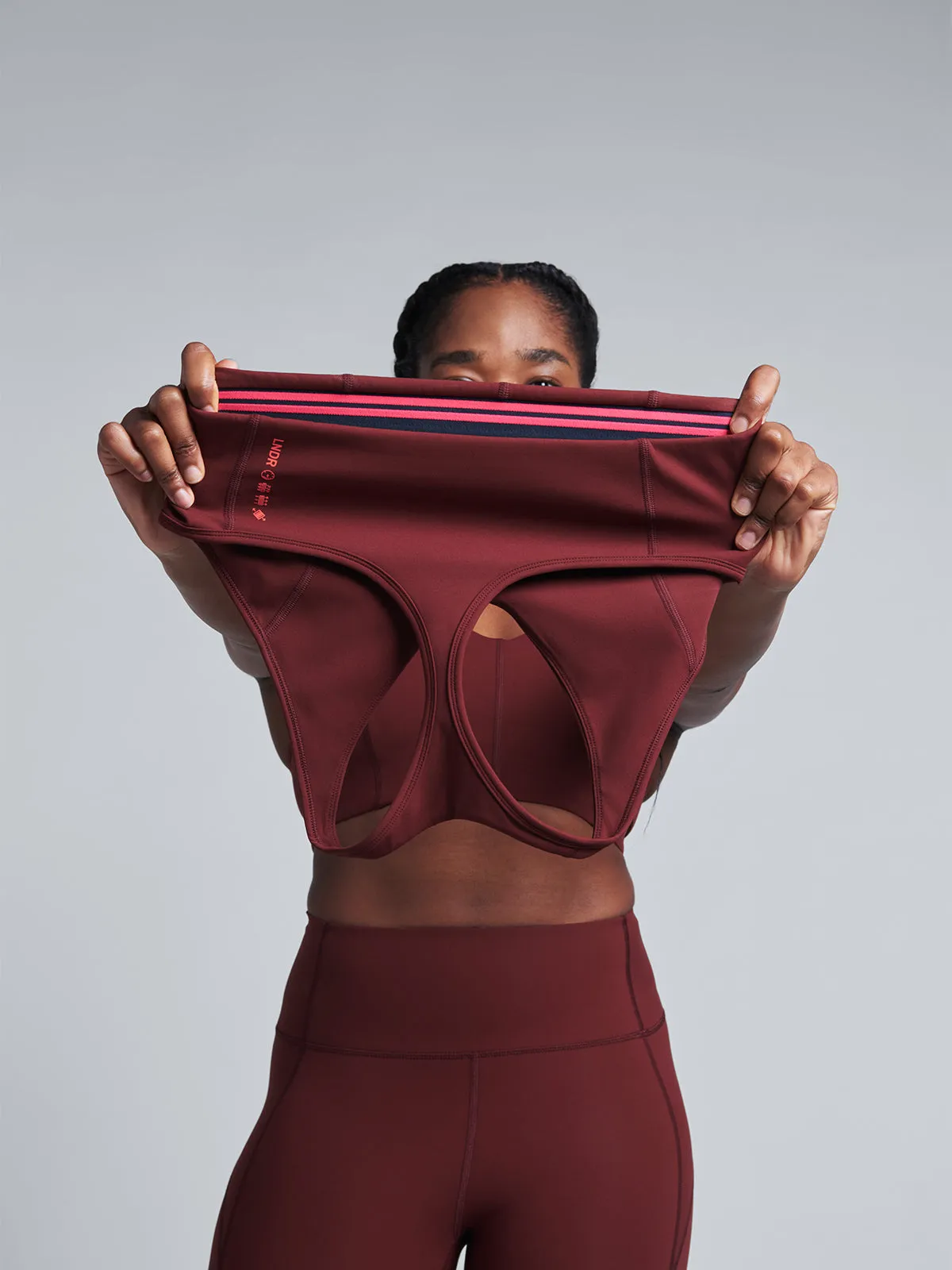 NUDE FATALE Sports Bra Rust