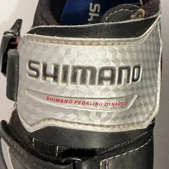 Shimano SH-R106L RD/Cycling Shoe Men’s Size 44 US 9.5 Black/Red/Gray - No Cleats