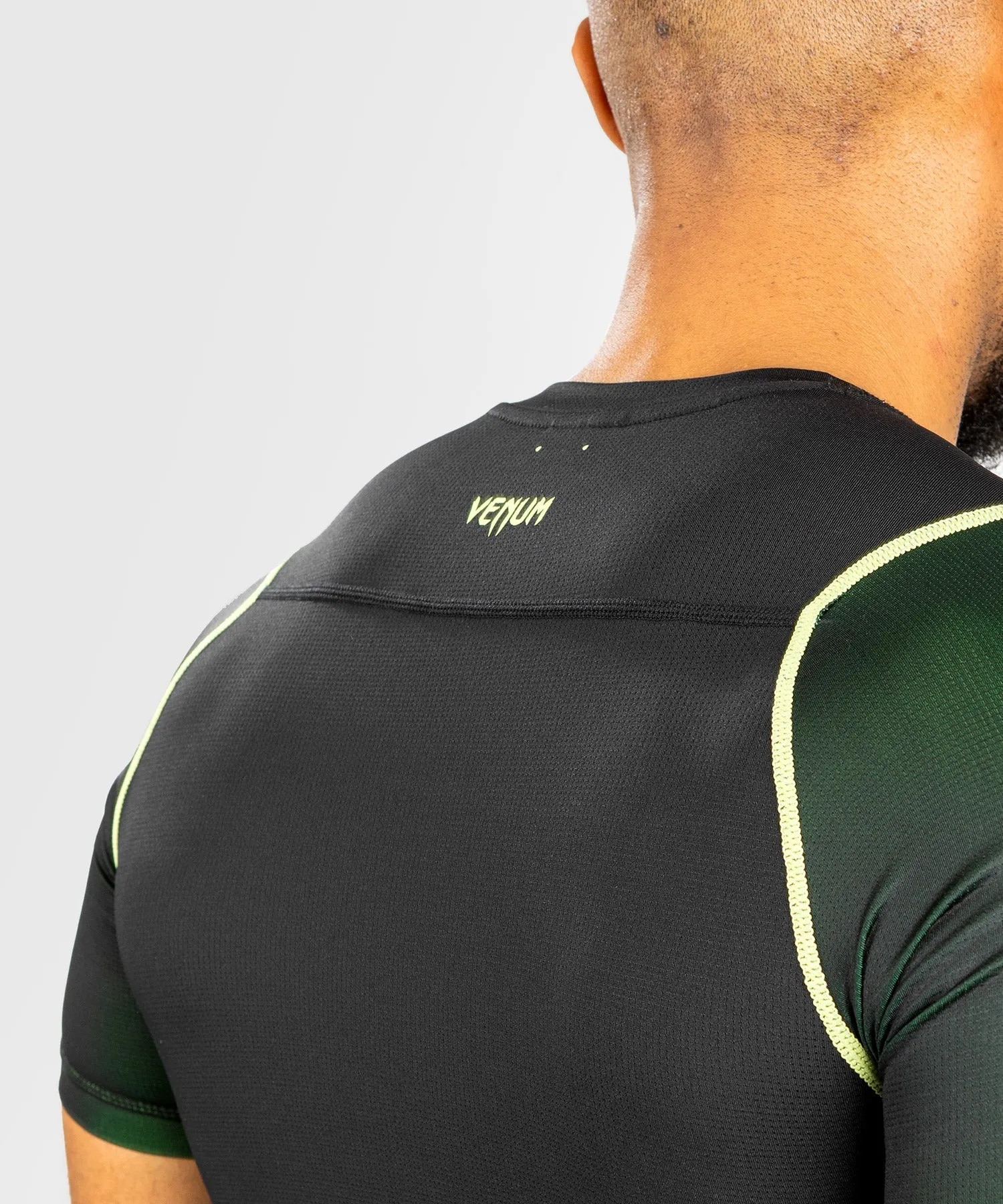 Venum Fusion 2.0 Men’s Rashguard - Short Sleeves